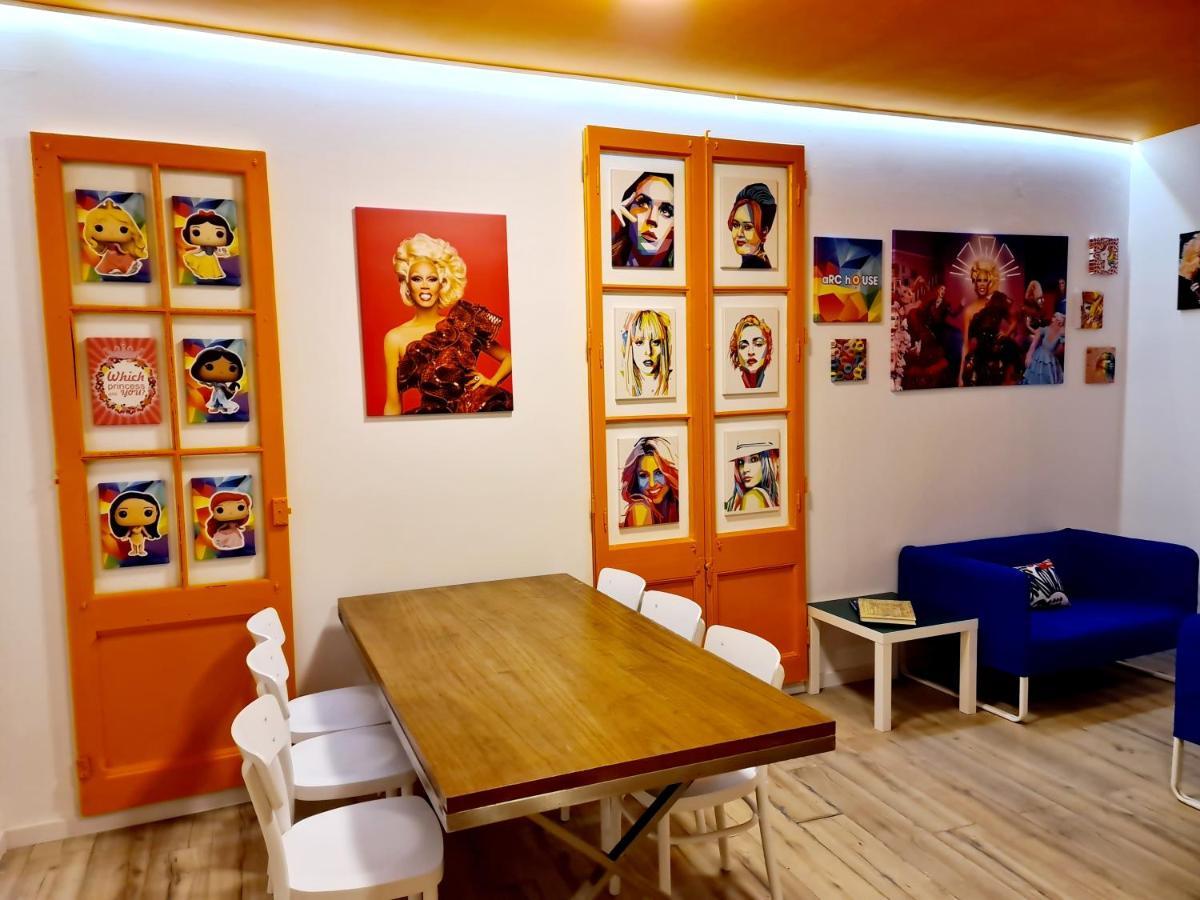 Albergue Arc House Gracia Barcelona